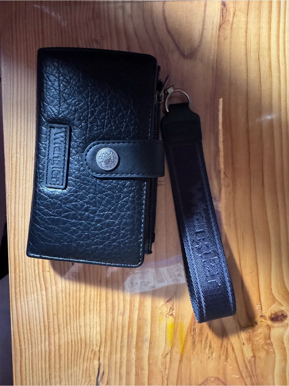Wrangler Black Leather Women’s Wristlet Wallet